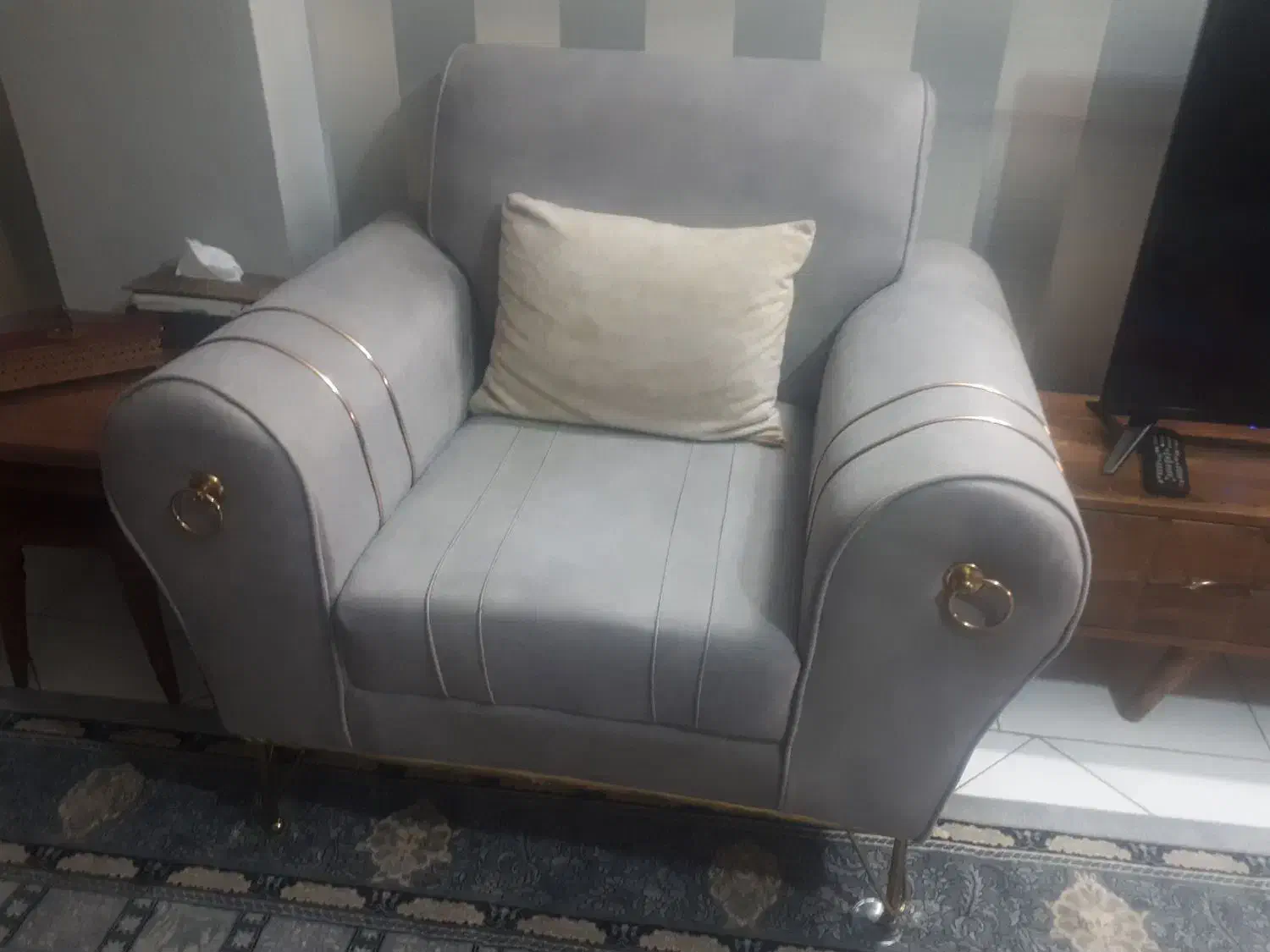 مبل ۷نفره|مبلمان خانگی و میز عسلی|اندیشه, اندیشه فاز ۱|دیوار