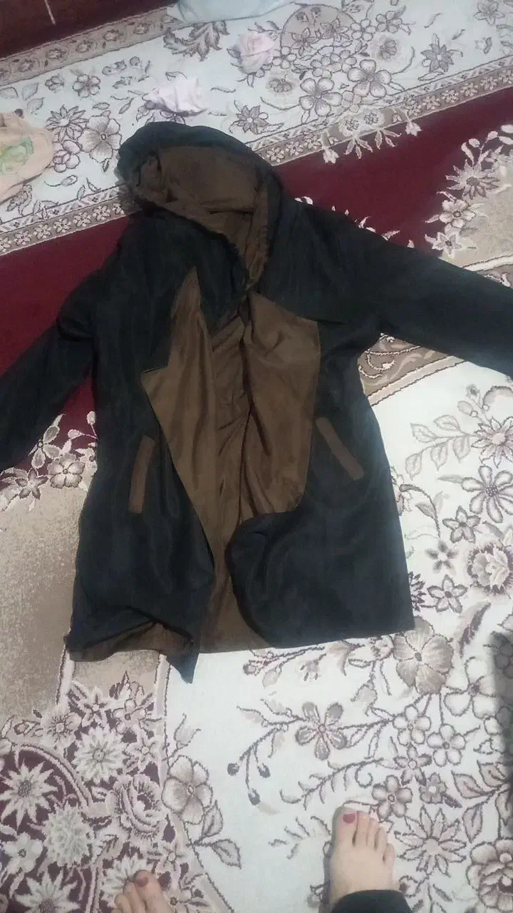 بارانی|لباس|خرم‌آباد, |دیوار