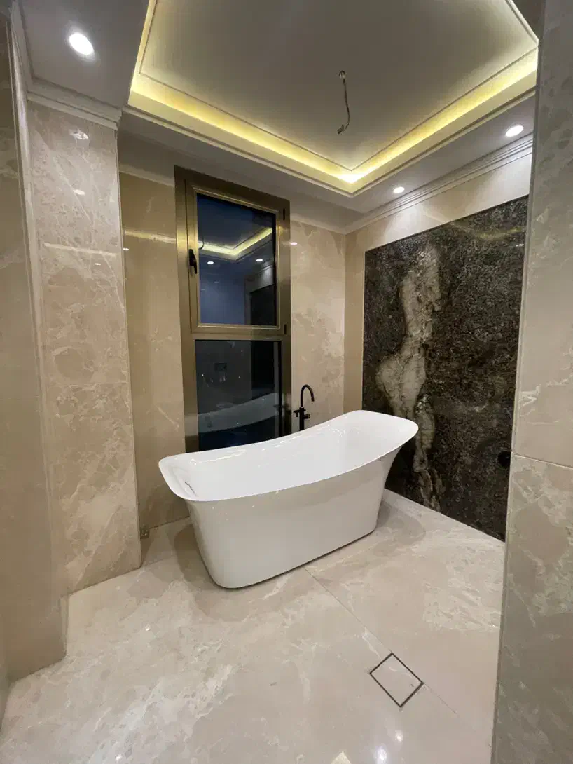 ۵۰۰ و ۲۵۰ متری تاپ لوکیشن زعفرانیه/برج کلاسیک