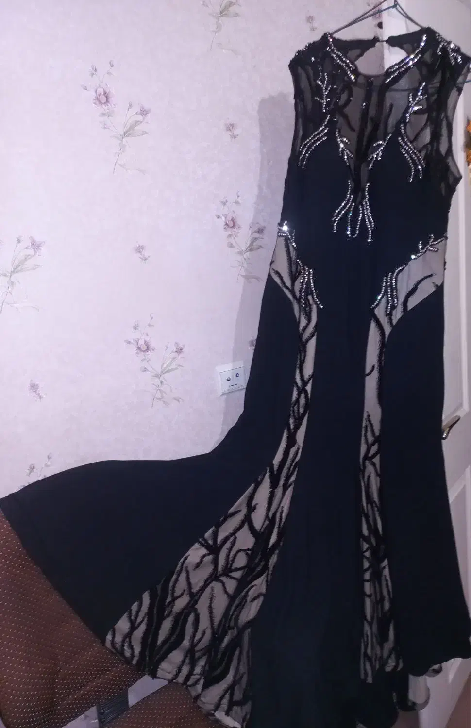 لباس مجلسی|لباس|تبریز, |دیوار