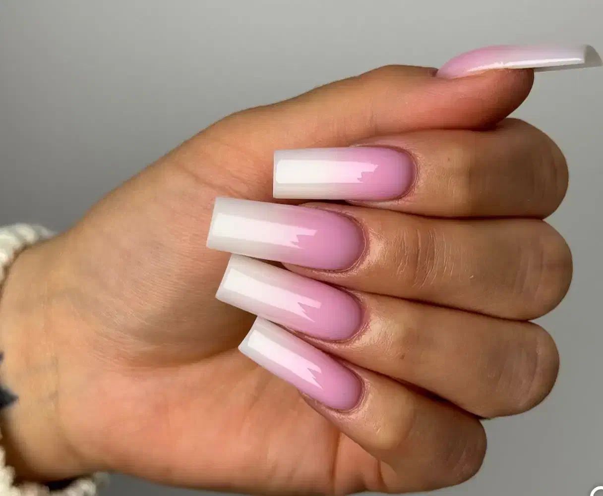 خدمات ناخن به صورت تخصصی با پودر و ژل|خدمات آرایشگری و زیبایی|محمدشهر, شهرک چمران|دیوار