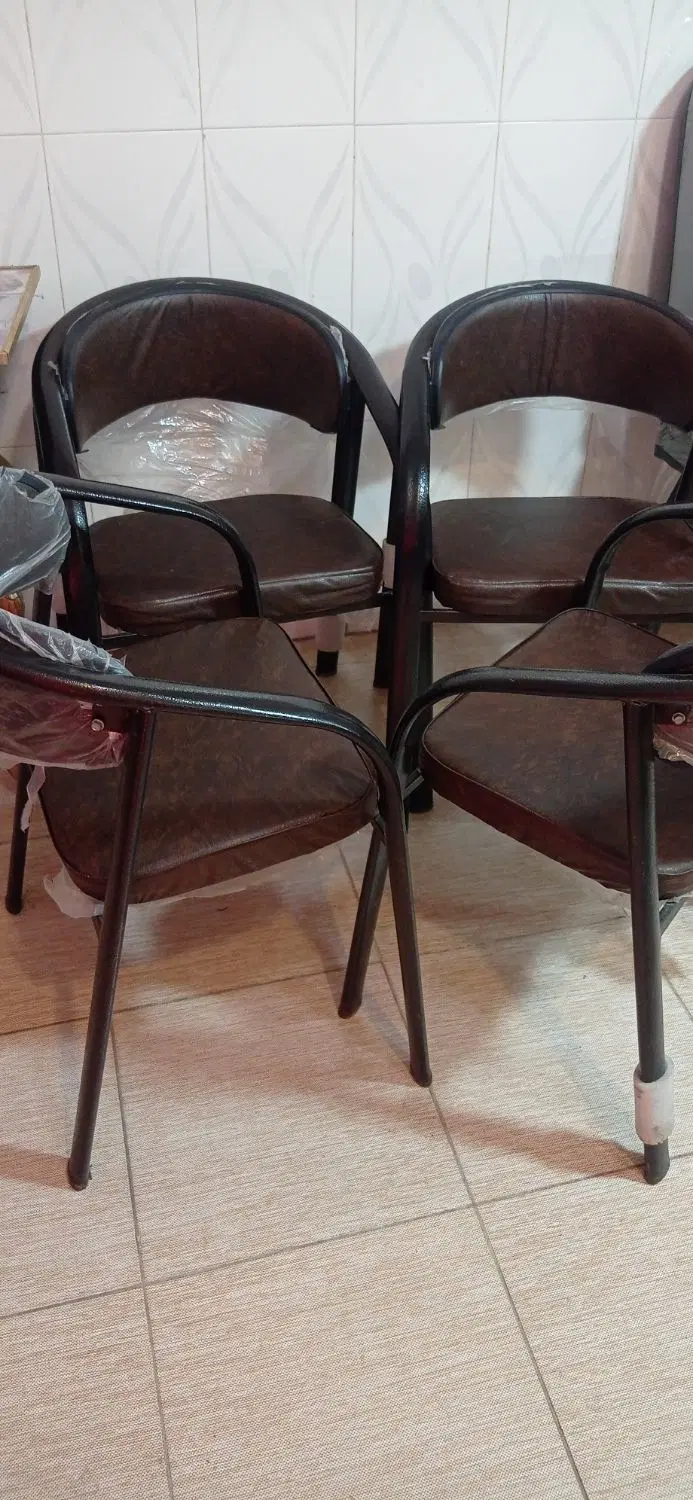 صندلی|مبلمان اداری|شیراز, گلکوب|دیوار