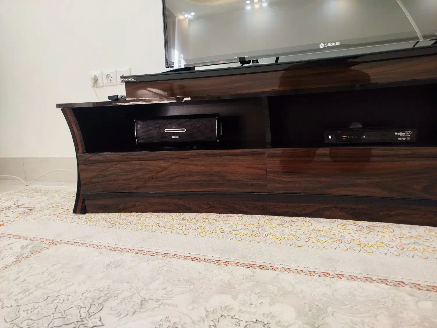 میز تلویزیون دو تیکه|میز تلویزیون|تربتحیدریه, شهرک ولیعصر|دیوار