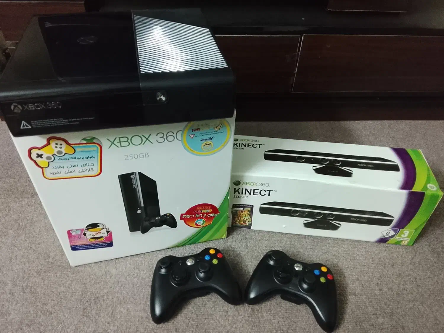 ایکس باکس 360 به همراه کینکت|کنسول، بازی ویدئویی و آنلاین|اصفهان, ناژوان|دیوار