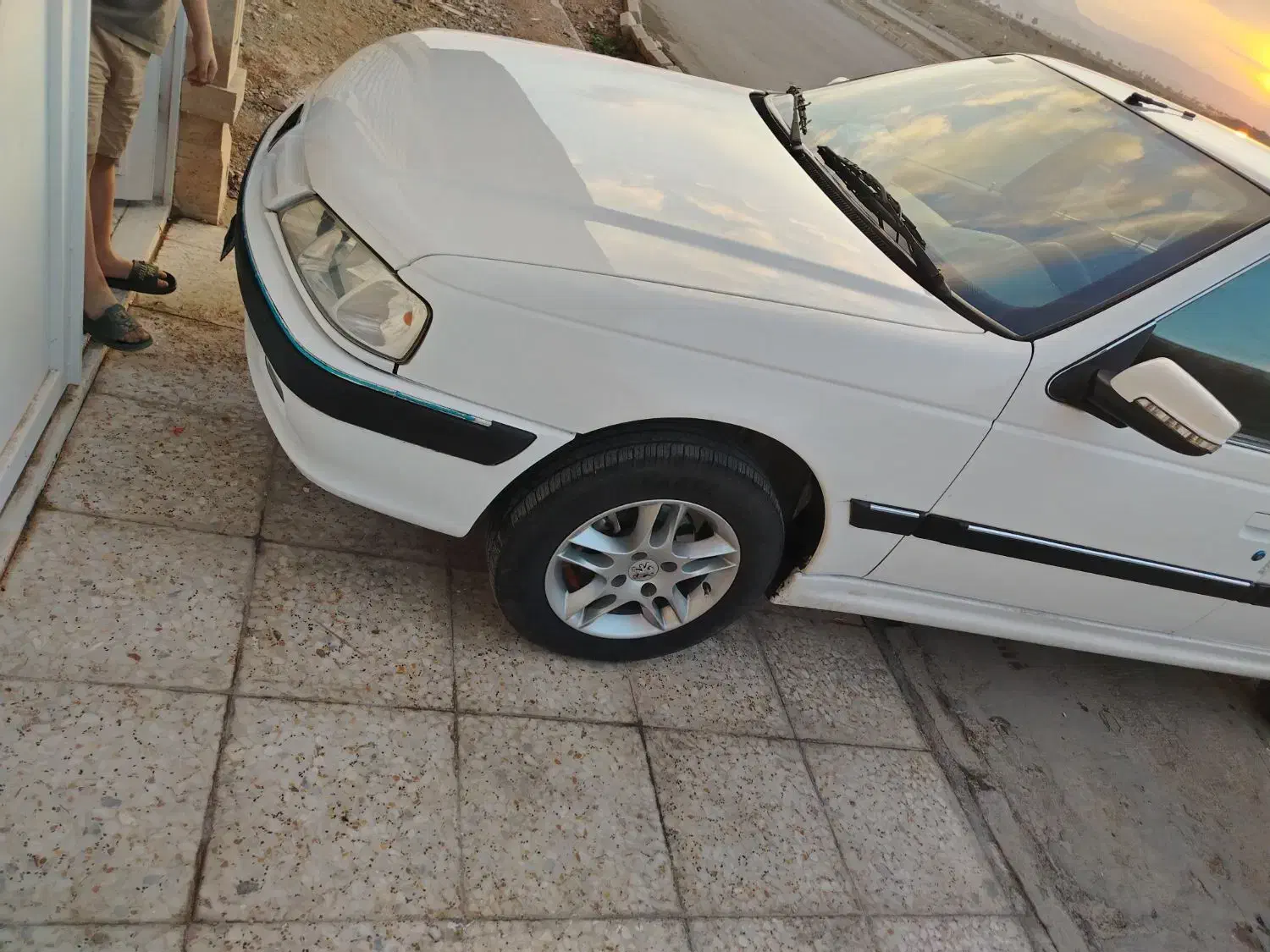 پارس ۱۴۰۲ نیمه فول|خودرو سواری و وانت|نجفآباد, سعدی|دیوار