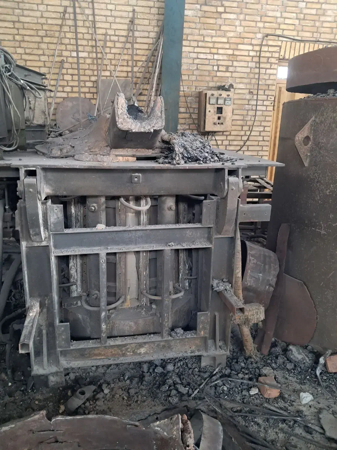 کوره القایی یک تنی برای فولاد چدن وفلزات رنگی|ماشینآلات صنعتی|تهران, والفجر|دیوار