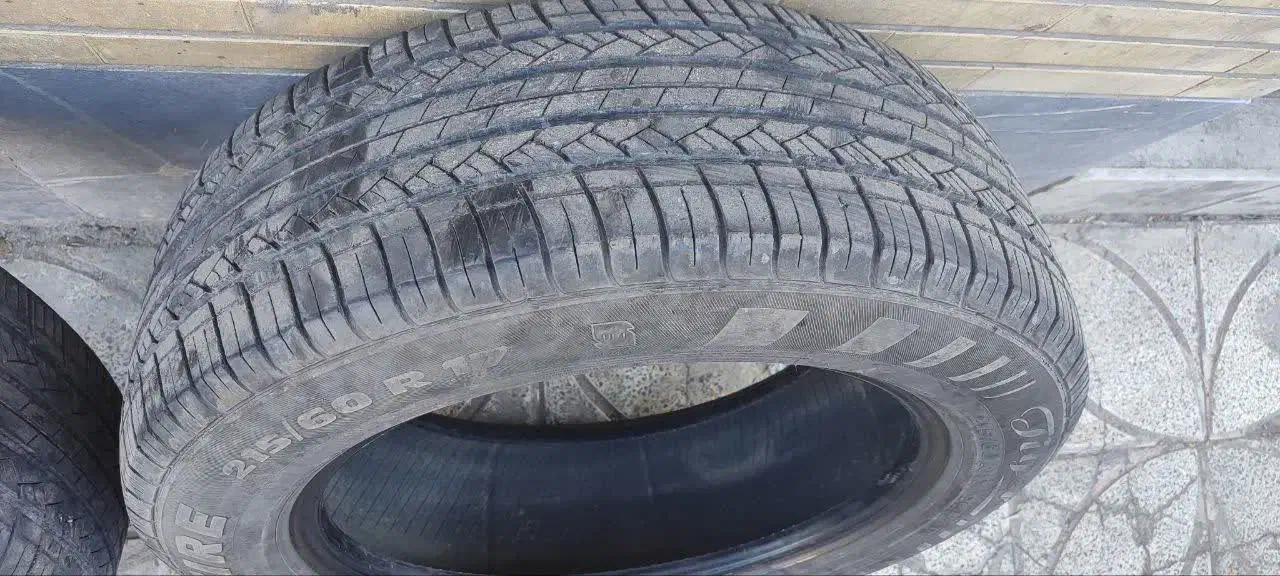 تایر سایز 17/60/215|قطعات یدکی و لوازم جانبی|فولادشهر, B2|دیوار