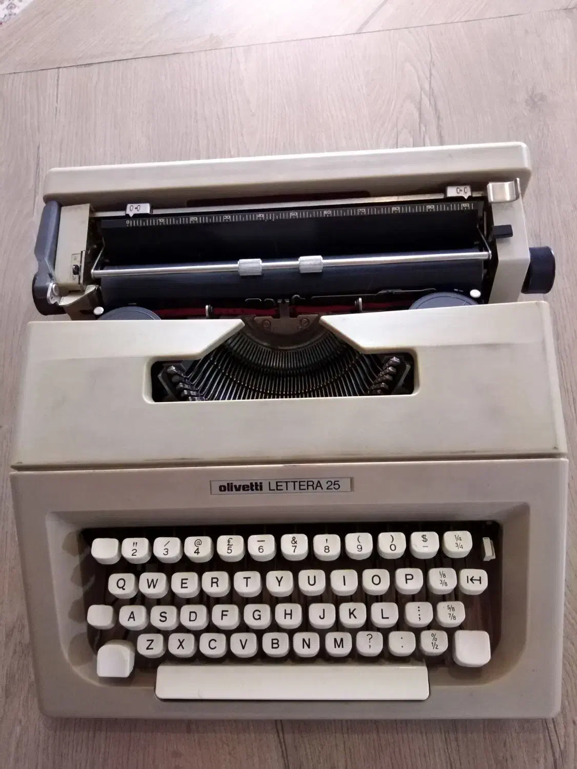 دستگاه تایپ دستی انگلیسی عتیقه -دوربین عکاسی عتیقه|کلکسیون اشیاء عتیقه|مشهد, الهیه|دیوار