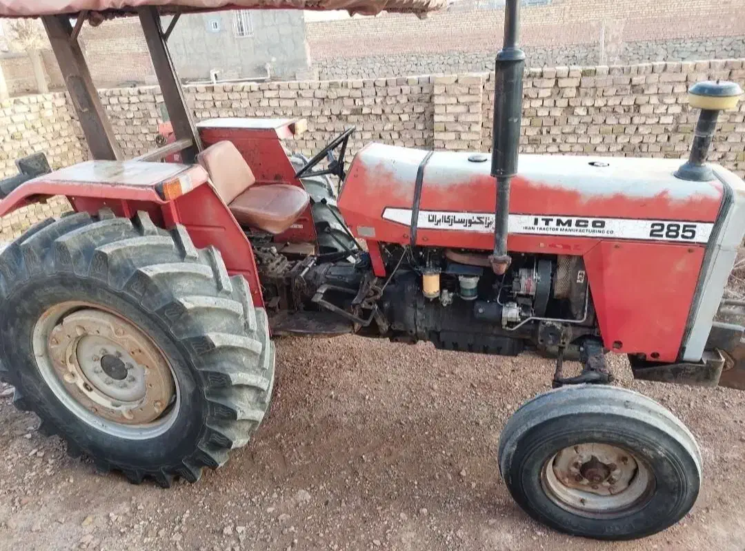 اجاره تراکتور فرگوسن 285تک|اجارهٔ دفتر صنعتی، کشاورزی، تجاری|سبزوار, قصبه غربی|دیوار