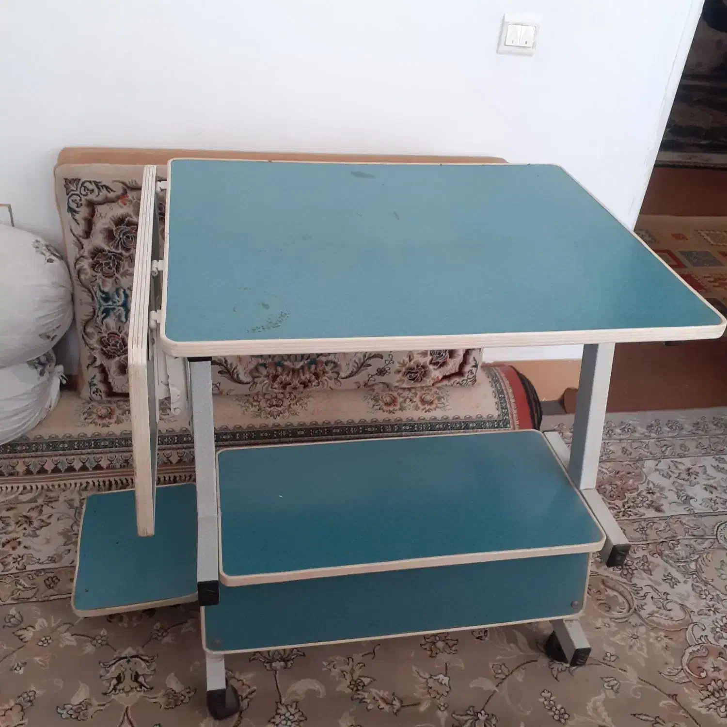 میز کامپیوتر|میز تحریر و کامپیوتر|اقبالیه, |دیوار