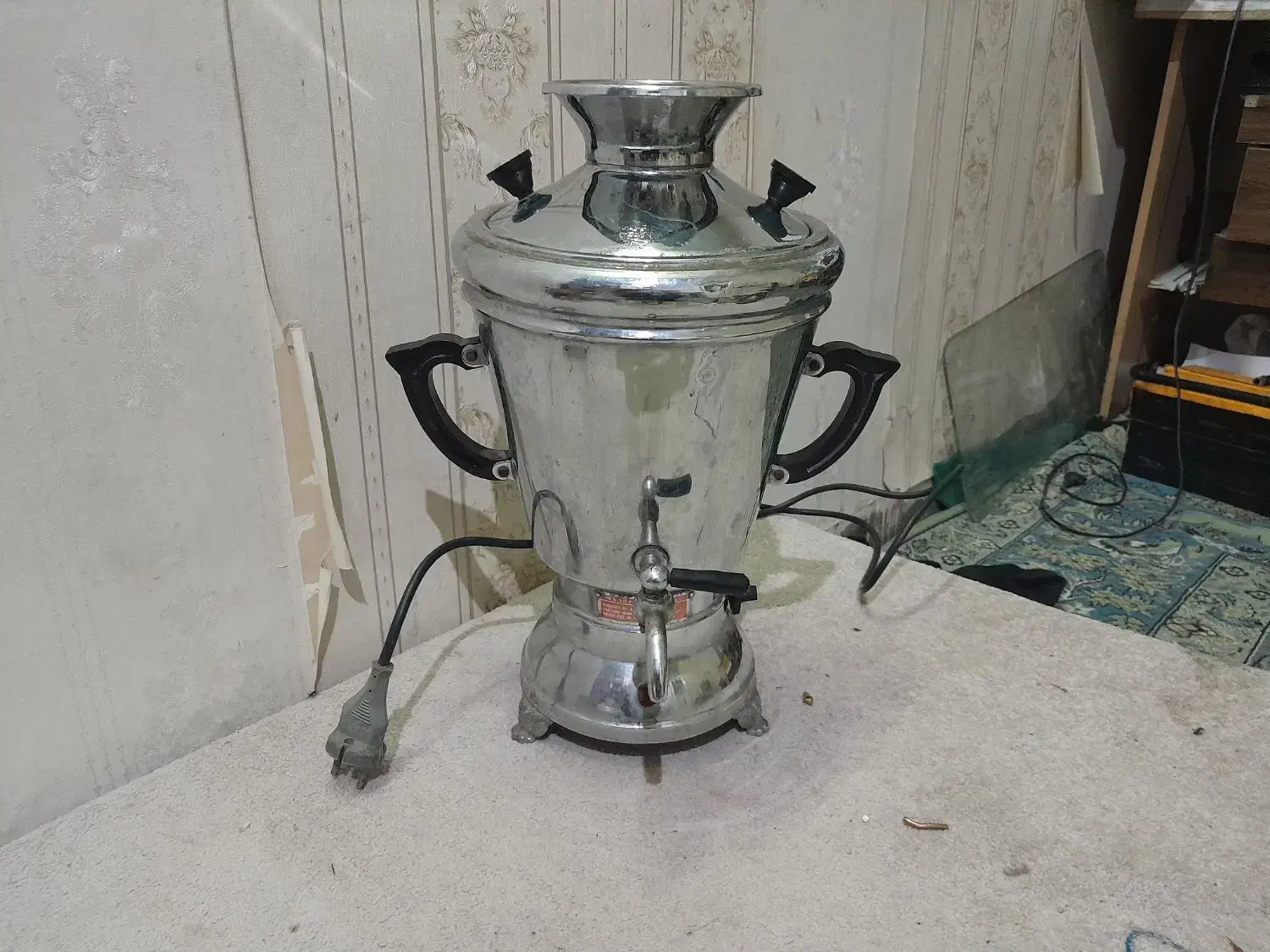 سماور برقی|سماور، چایساز، قهوهساز|اهواز, زندوکیلی|دیوار