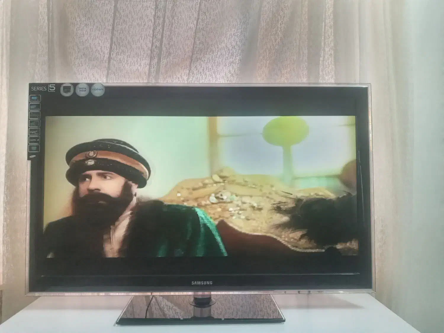 تلویزیون ۴۶ سامسونگ در حد|تلویزیون و پروژکتور|مشهد, رده|دیوار