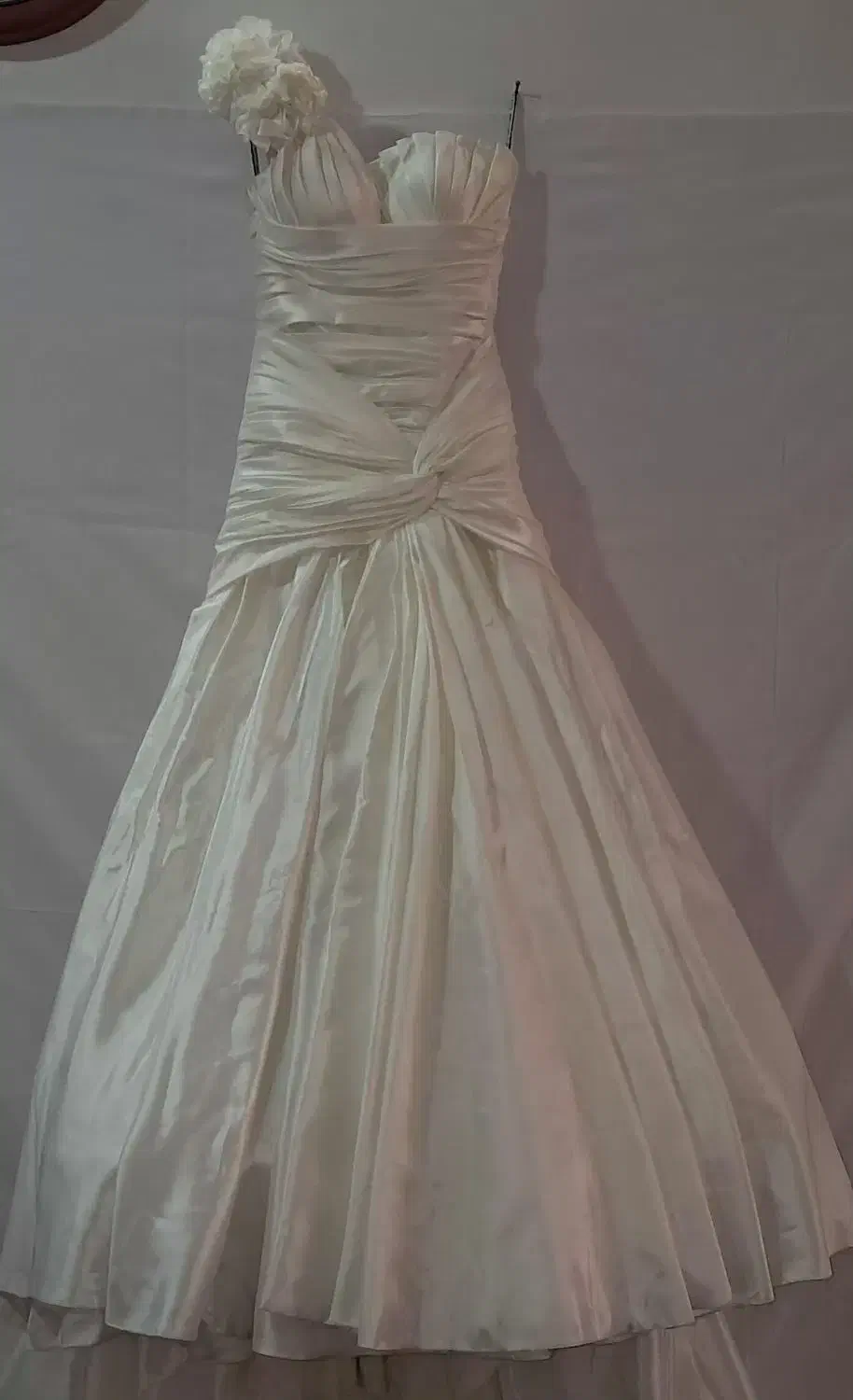 لباس عروس|لباس|قرچک, باقرآباد|دیوار