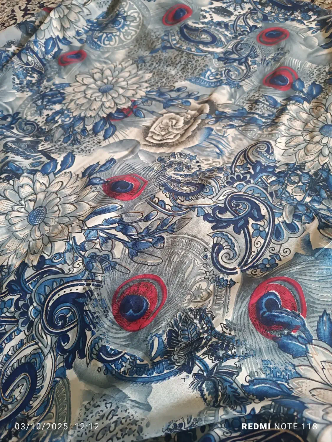 چادررنگی|لباس|خرمآباد, |دیوار