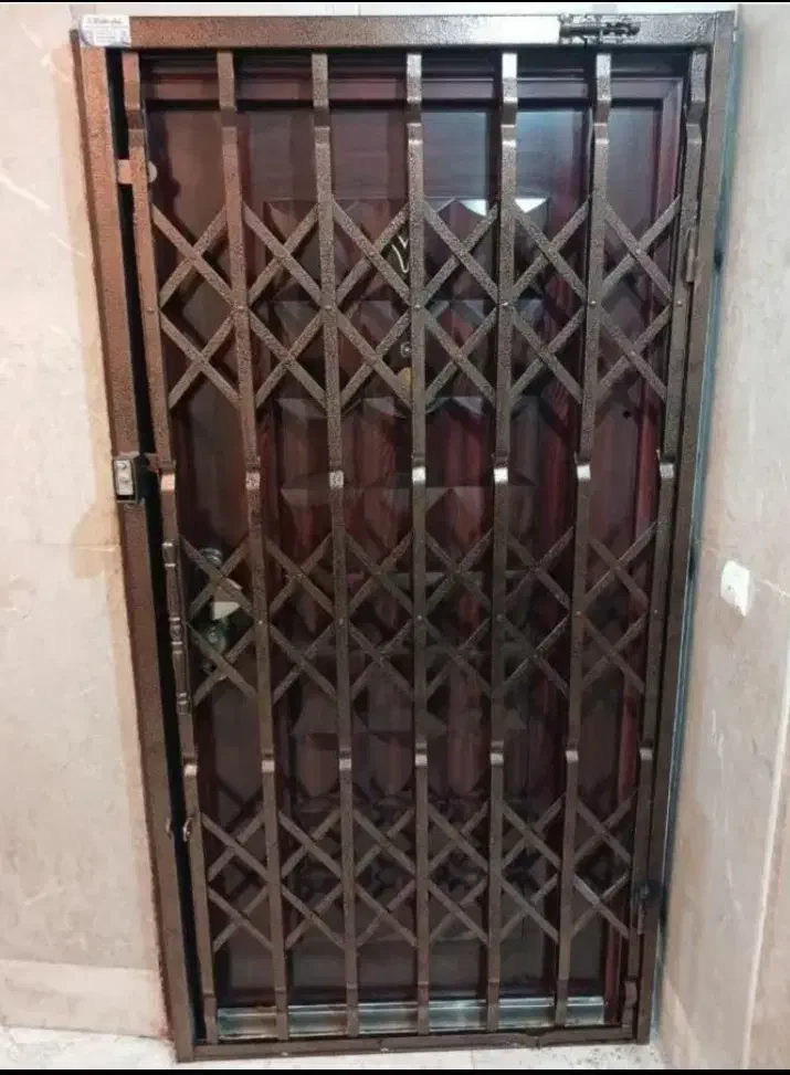 درب اکاردیونی حفاظ جوشکاری نرده گلبهار|مصالح و تجهیزات ساختمان|گلبهار, شهر جدید گلبهار|دیوار