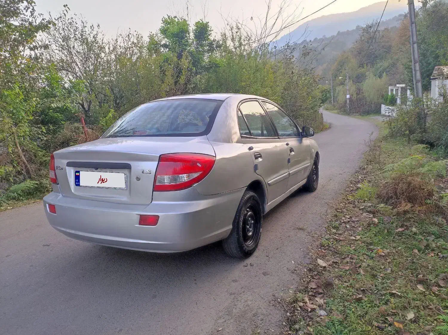 ریو ۸۸ سالم زیر قیمت|خودرو سواری و وانت|رشت, لاکان|دیوار