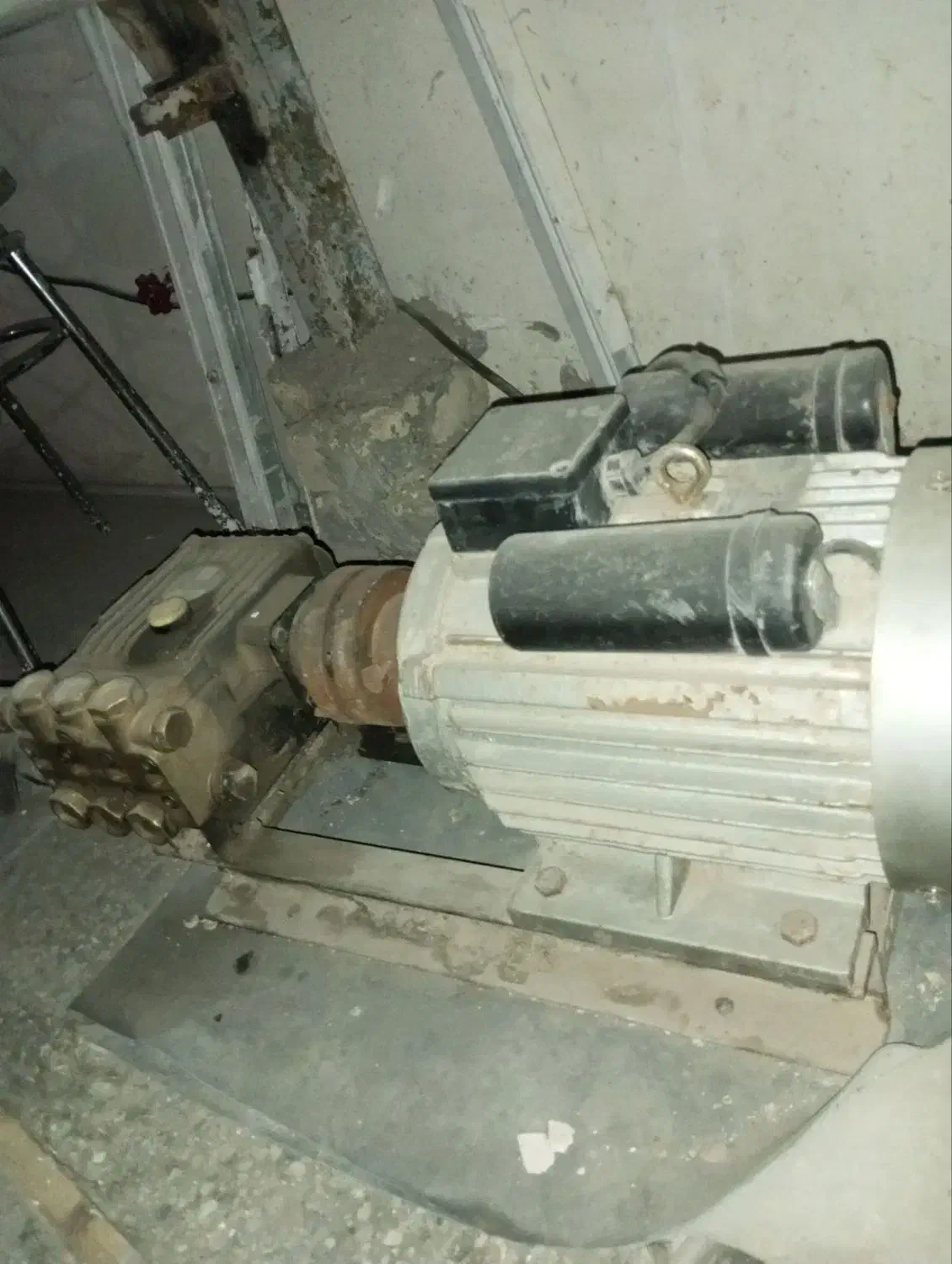 ک ا ر و اش|اسباب و اثاث بچه|تربتحیدریه, رباط سفلی|دیوار