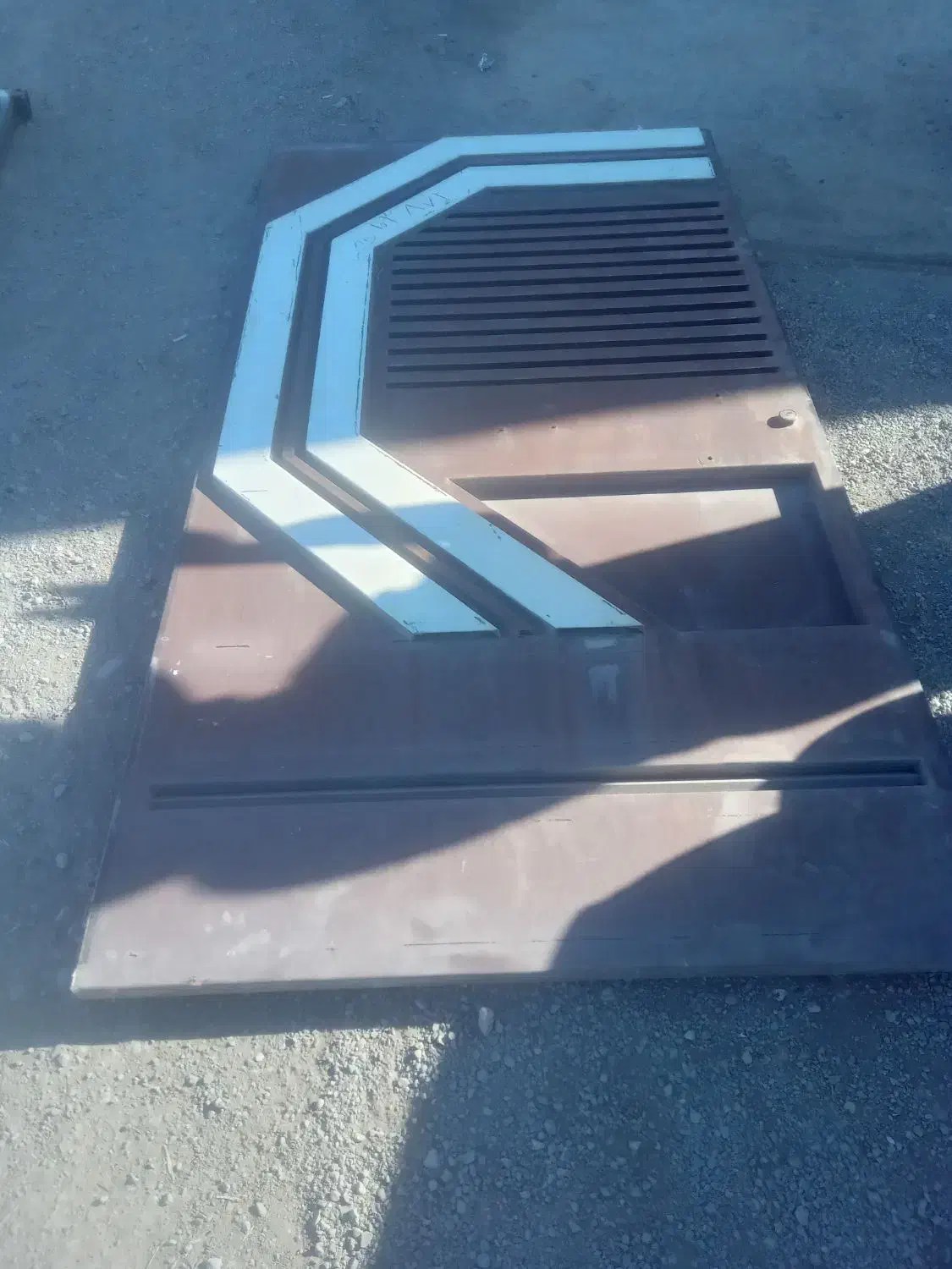 در حیاط سنگین وزن سالم بدون پوسیدگی|مصالح و تجهیزات ساختمان|اردبیل, |دیوار