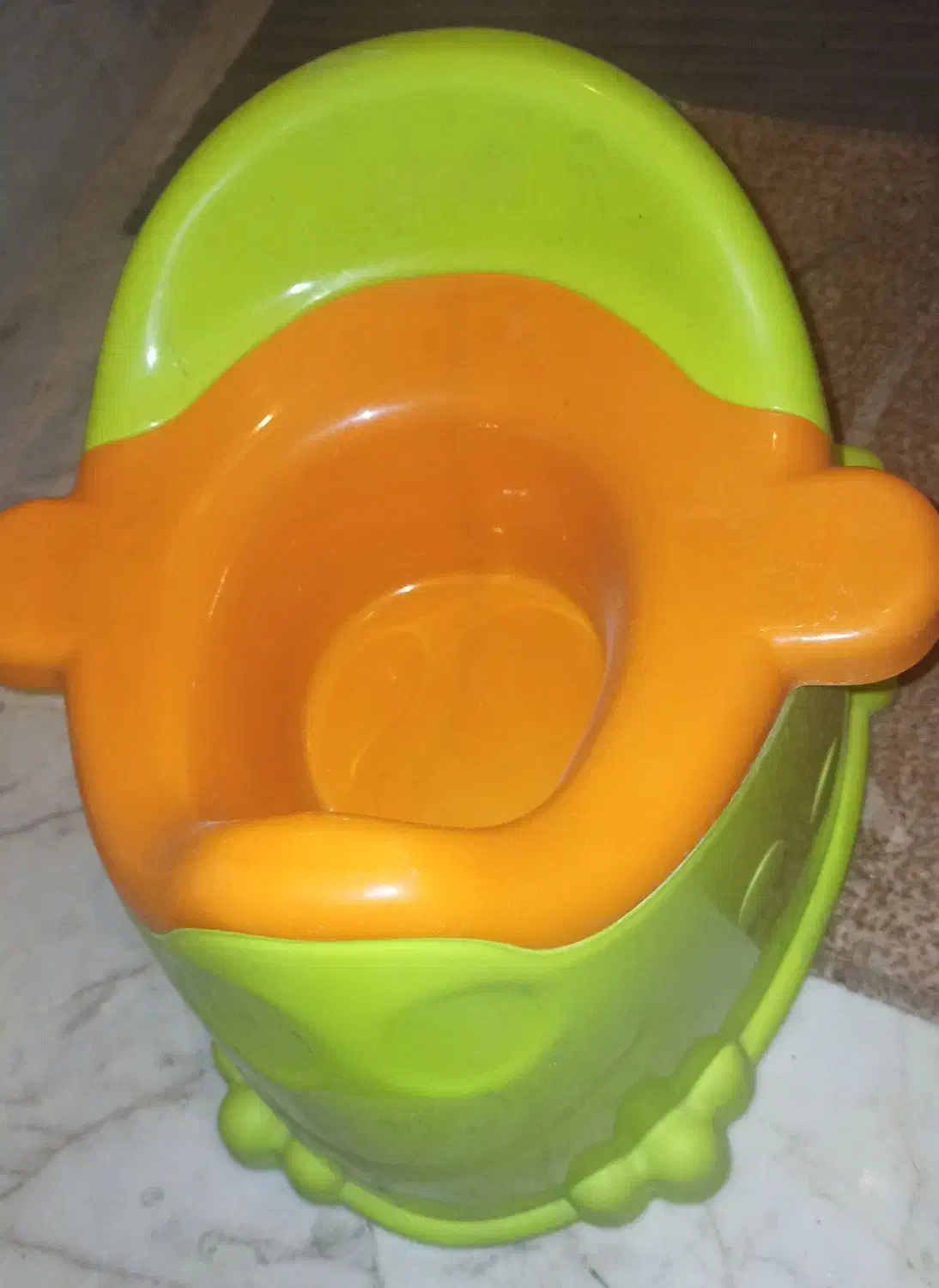 توالت فرنگی کودک و کریر و رو روک و تاب|اسباب و اثاث بچه|همدان, |دیوار