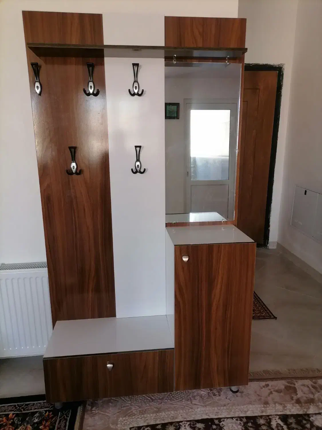 جاکفشی|جاکفشی، کمد، دراور|بیرجند, |دیوار