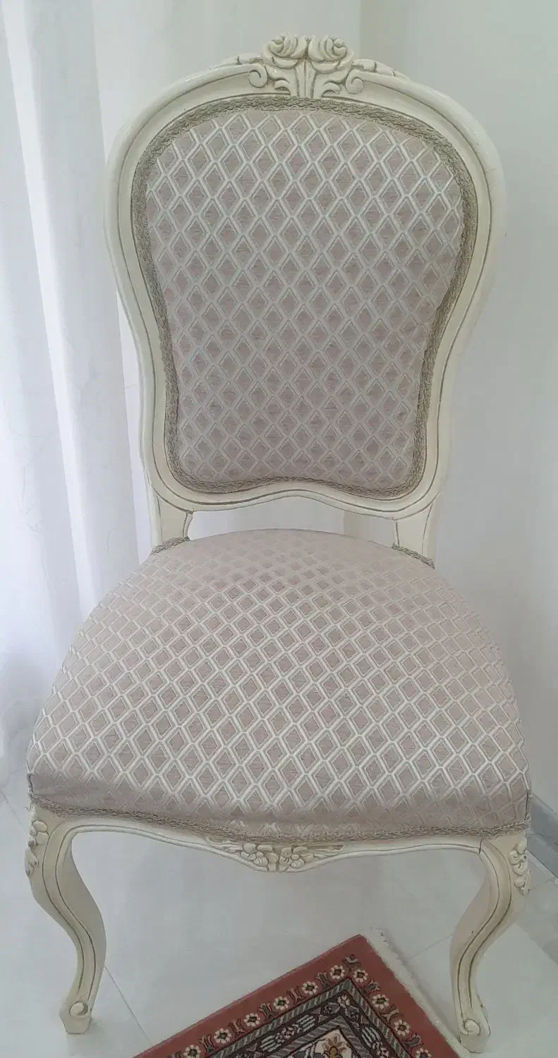 صندلی|صندلی و نیمکت|پرند, فاز ۲|دیوار