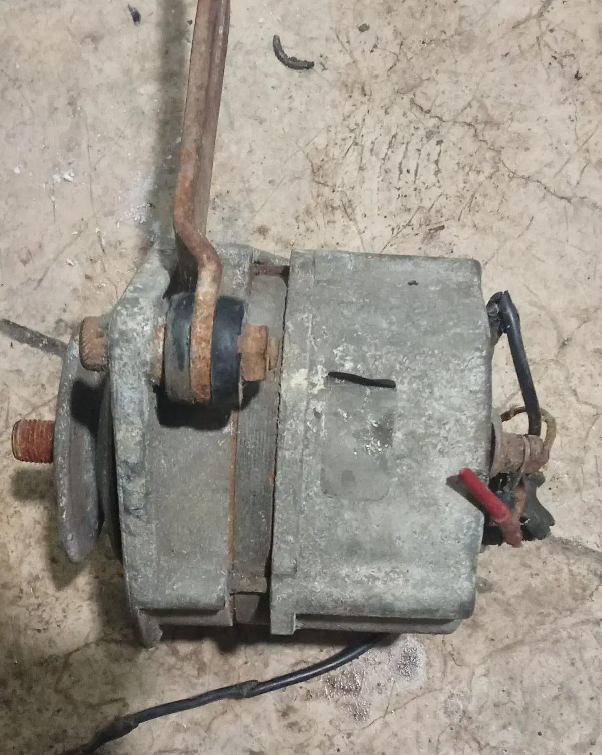 دینام سالم|قطعات یدکی و لوازم جانبی|رشت, خبرنگار|دیوار