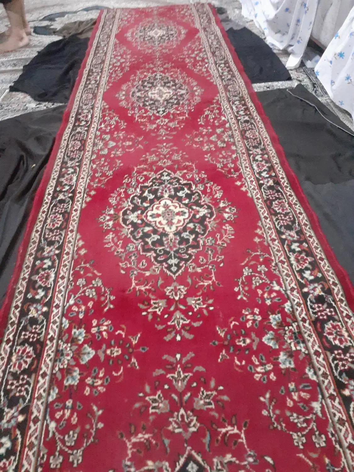 فزش راه پله در حد نو ابعاد ۴.۵ در ۹۰ بسیار زیبا|فرش|رشت, جماران|دیوار
