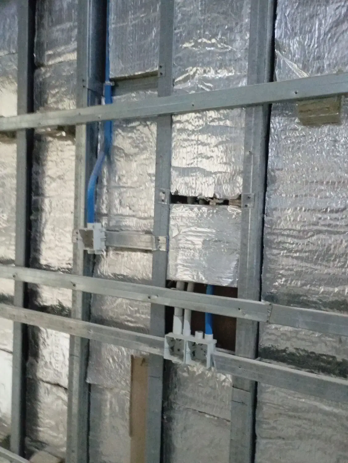 برقکار نیمه ماهر...|استخدام معماری، عمران و ساختمانی|کوهدشت, |دیوار