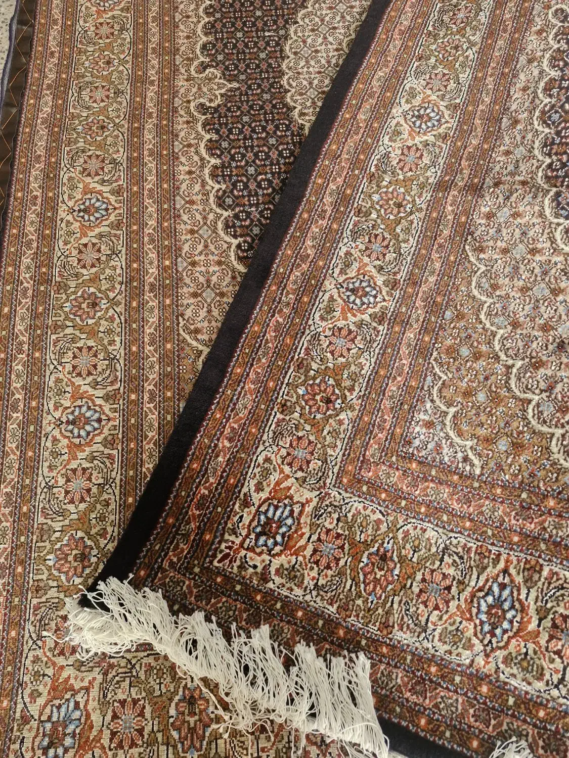 فرش دستبافت سرمه ایی رنگ ۱۲ متر ۳در۴ چهل رج ماهی|فرش|ارومیه, |دیوار