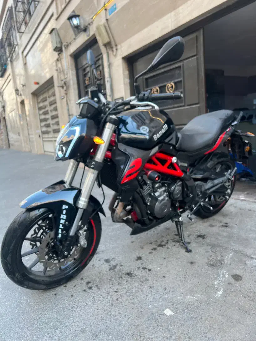 بنلی ۳۰۰ جفت سیلندر|موتورسیکلت|تهران, نیروی هوایی (پیروزی)|دیوار