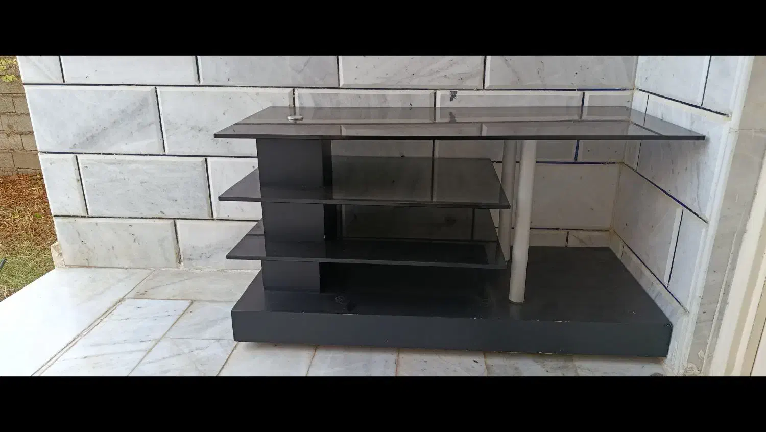 زیر میزی|میز و صندلی غذاخوری|کلاله, |دیوار