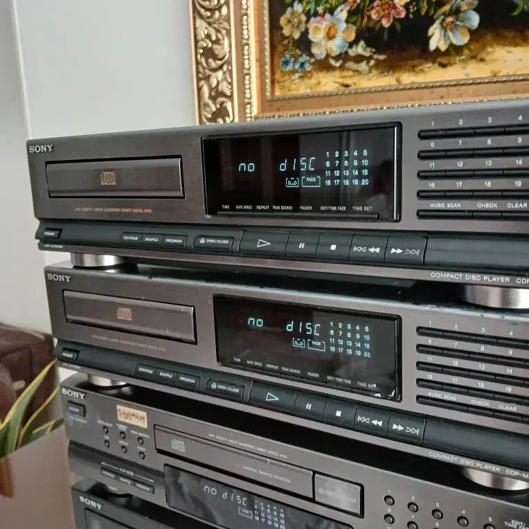 طبقه سی دی پلیر سونی سری lbt برق ۲۲۰ ولت|سیستم صوتی خانگی|تهران, گرگان|دیوار