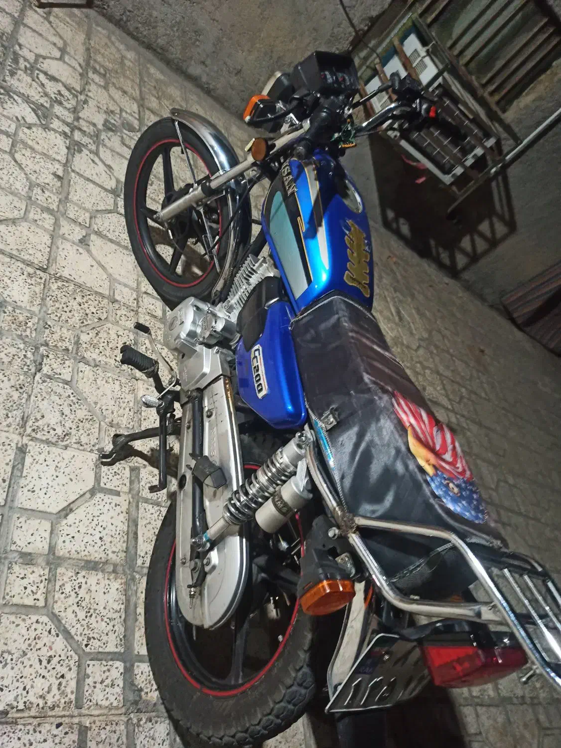 200احسان1402|موتورسیکلت|کهنوج, |دیوار