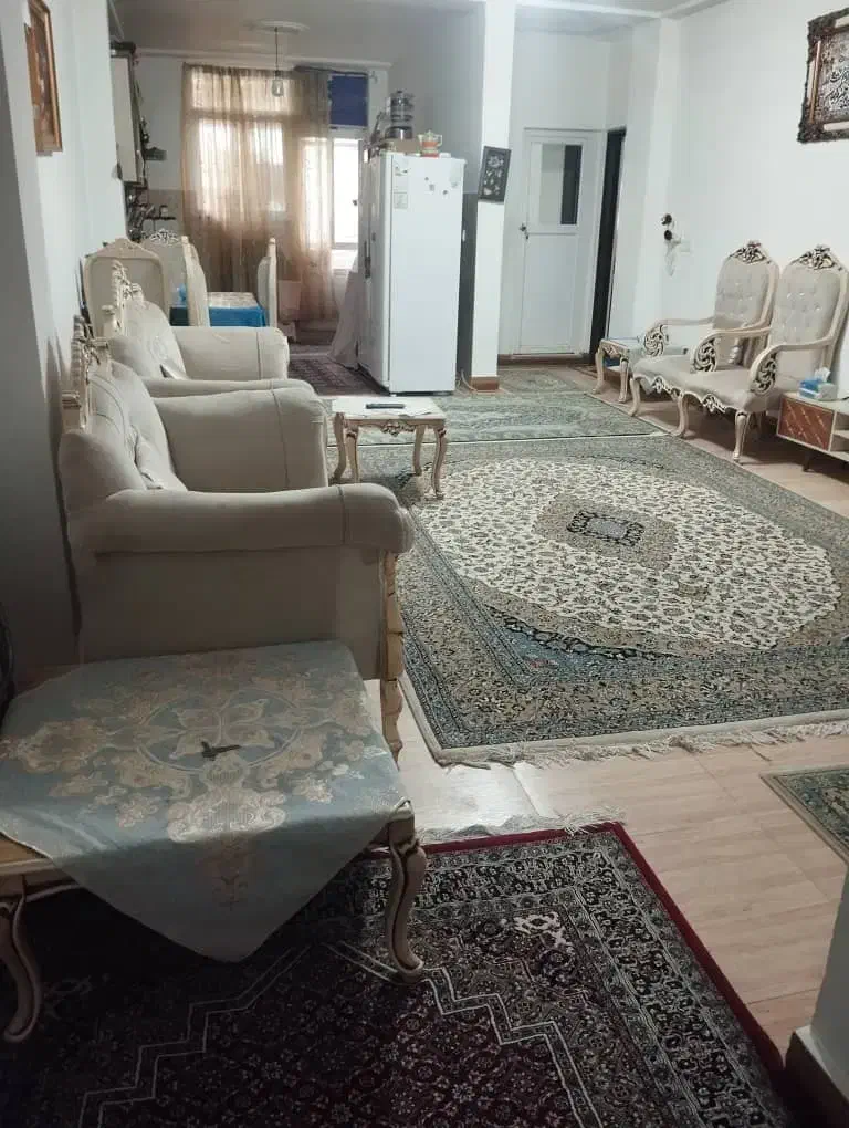 رهن آپارتمان ۹۰ متری ۲ خوابه همکف در بازکیاگوراب|اجارهٔ آپارتمان|لاهیجان, بازکیاگوراب|دیوار