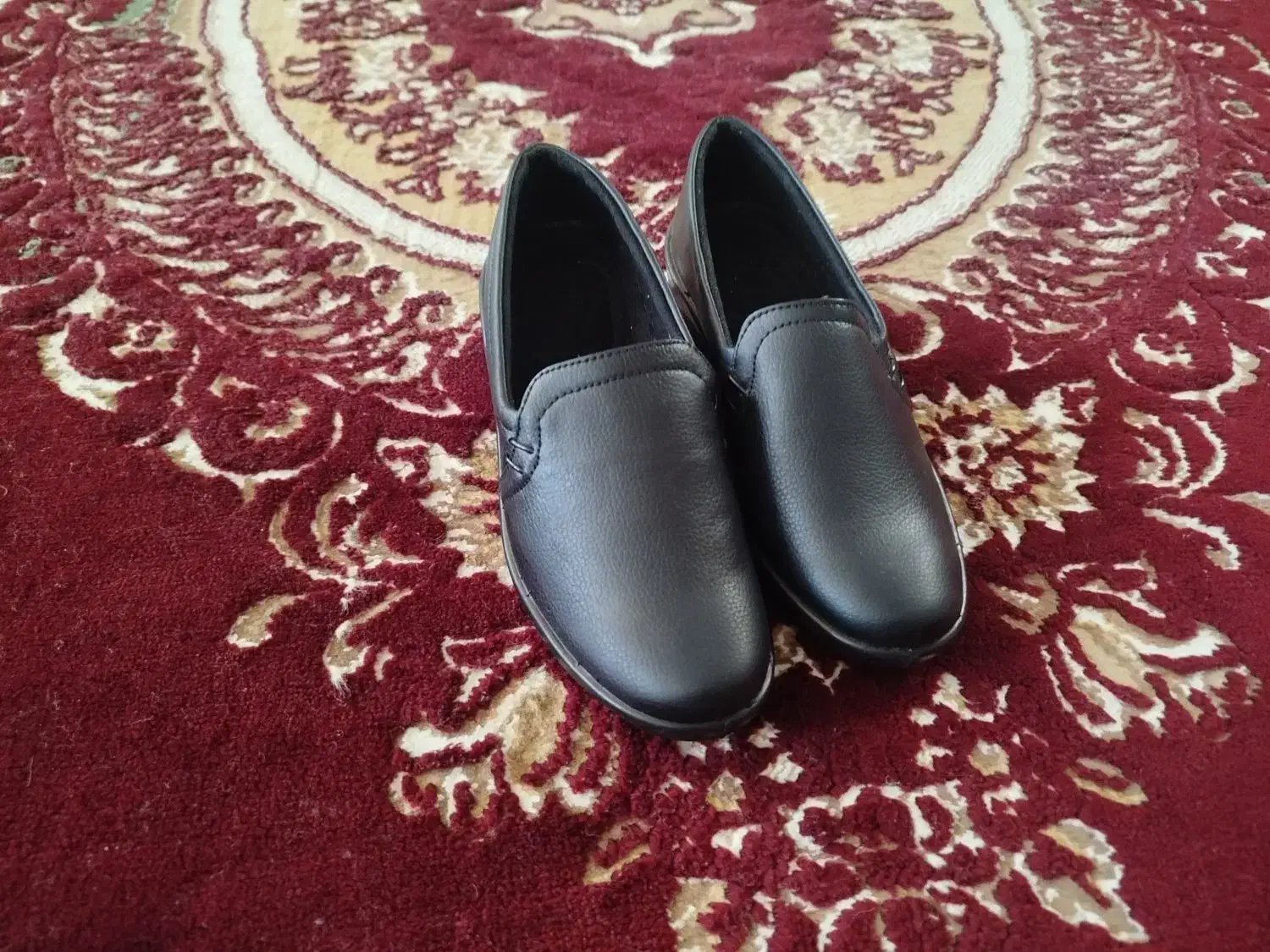 کفش|کیف، کفش، کمربند|ایلام, |دیوار