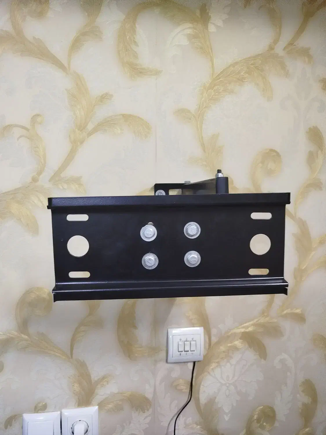 پایه (براکت)تلویزیون متحرک|تلویزیون و پروژکتور|قم, پردیسان|دیوار