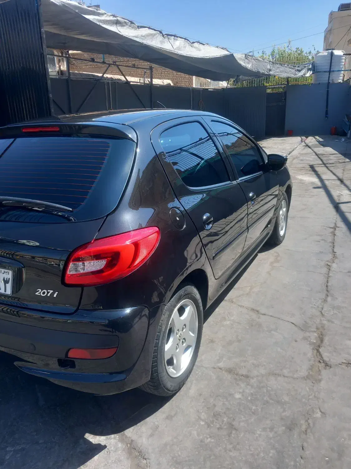 ۲۰۷اتومات مدل۹۷|خودرو سواری و وانت|شیراز, شهرک پرواز|دیوار