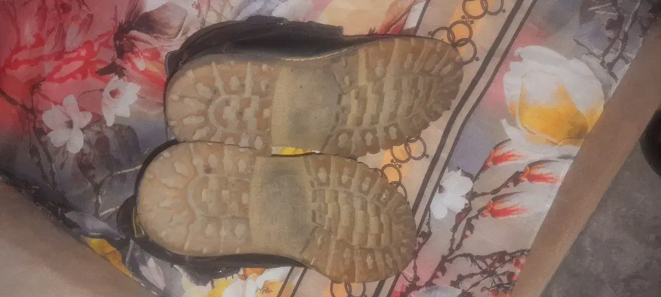 بوت پسرانه سایژ 33|کیف، کفش، کمربند|زنجان, |دیوار