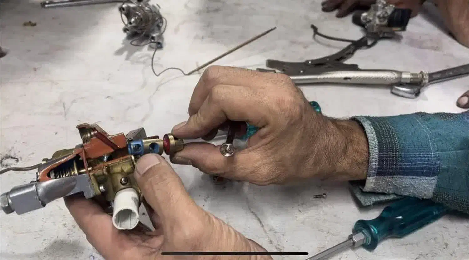 آموزش پکیج و کولر گازی و برد الکترونیکی و لوله کشی|خدمات آموزشی|آبیک, |دیوار