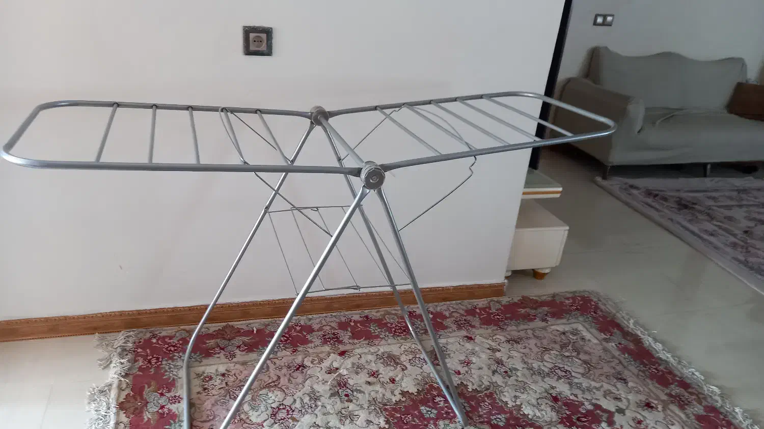 رخت آویز|بندرخت و رخت‌آویز|تهران, سازمان برنامه جنوبی|دیوار