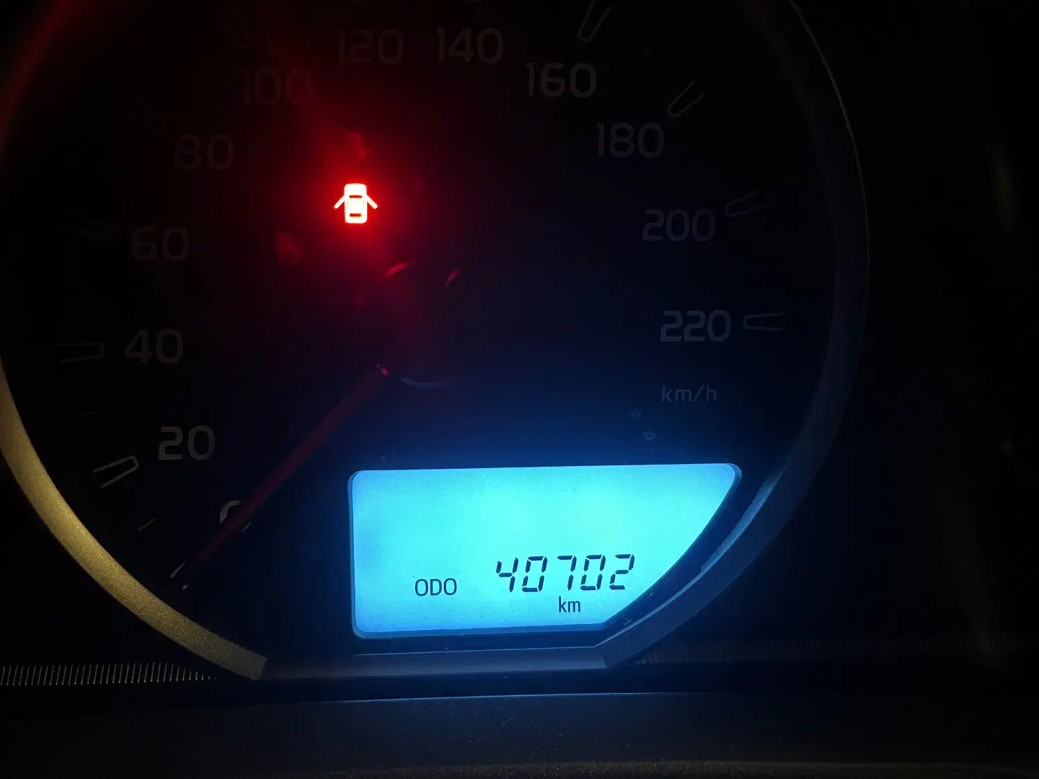 تویوتا راو ۴ تک برگ سند ۲۰۱۵|خودرو سواری و وانت|رشت, بلوار گیلان|دیوار