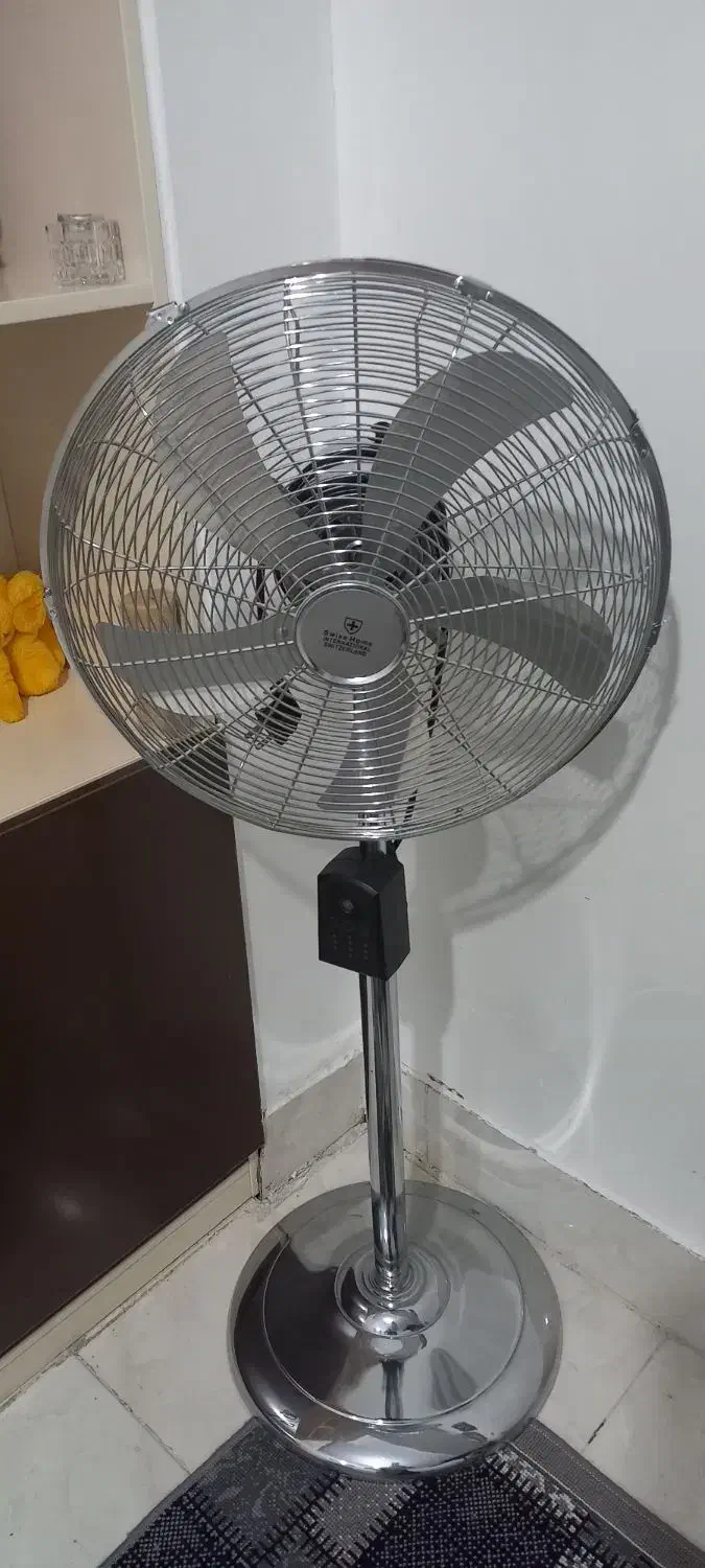 پنکه ایستاده مارک سویس هوم|پنکه و تصفیه‌کنندهٔ هوا|زاهدان, |دیوار