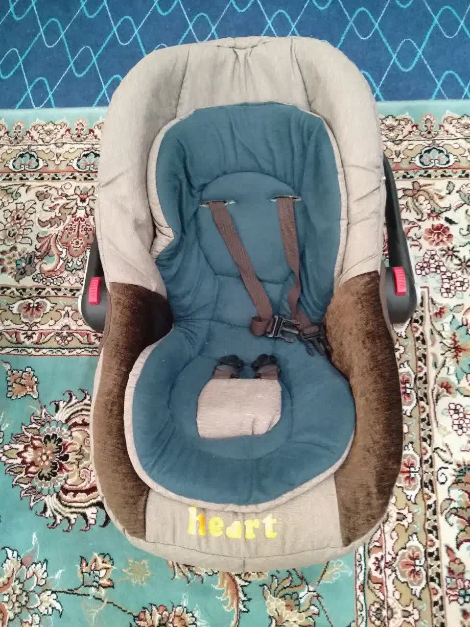 صندلی غذا کریر نی نی لای لای|میز و صندلی غذاخوری|تهران, امام زاده عبدالله|دیوار