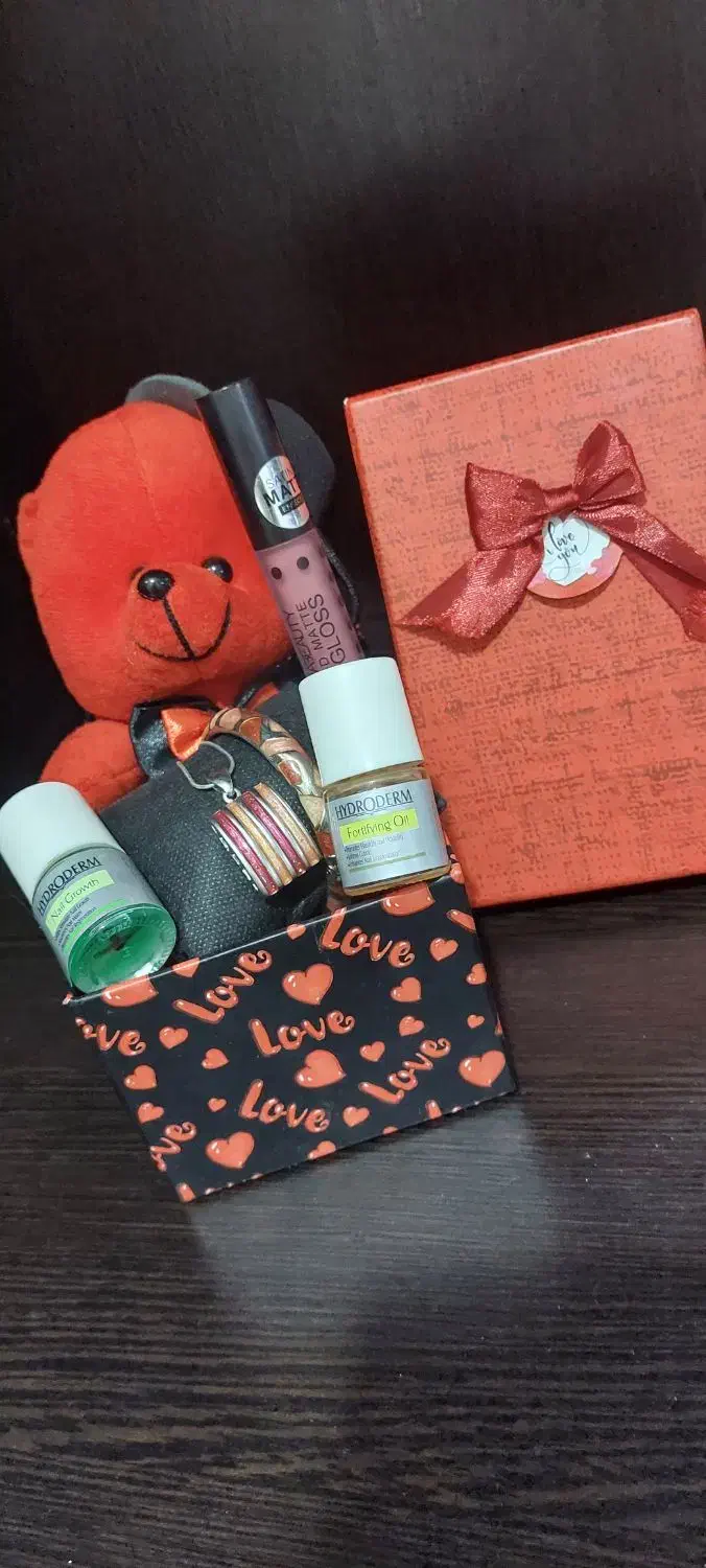 پک مخصوص روز زن و دختر و ولنتاین|زیورآلات و اکسسوری|اصفهان, جلالیه|دیوار