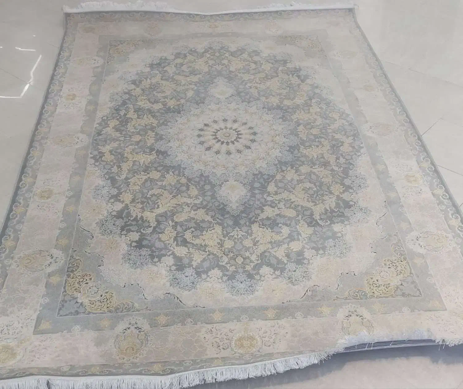 فرش 1200 شانه در حد نو|فرش|اصفهان, شهید رجایی|دیوار