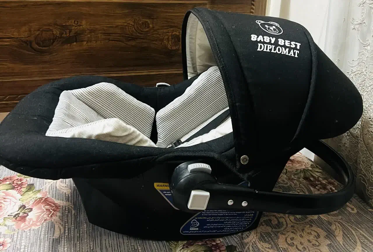 کریر کودک|کالسکه و لوازم جانبی|کاشان, درب اصفهان|دیوار