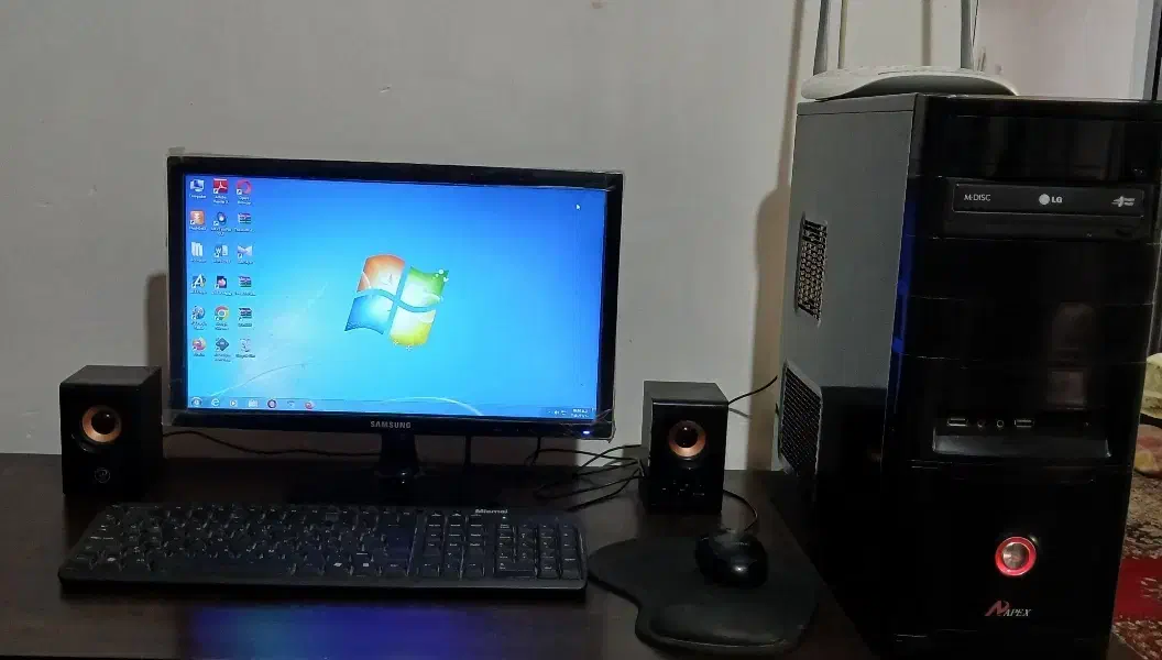 کامپیوتر تمیز / سلامت|رایانه رومیزی|گرمسار, |دیوار