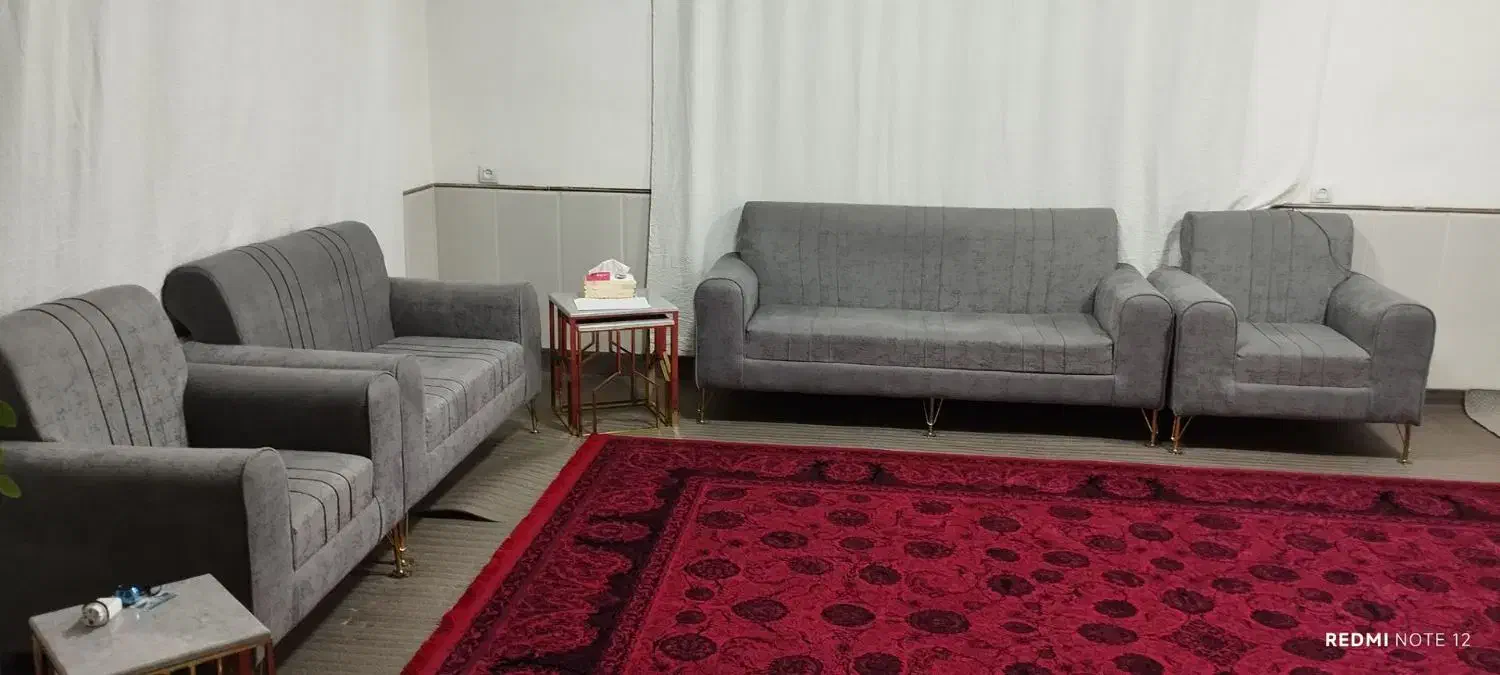 مبلمان7نفره با عسلی درحد نو چندماه استفاده شده|مبلمان خانگی و میز عسلی|ثلاث باباجانی, |دیوار