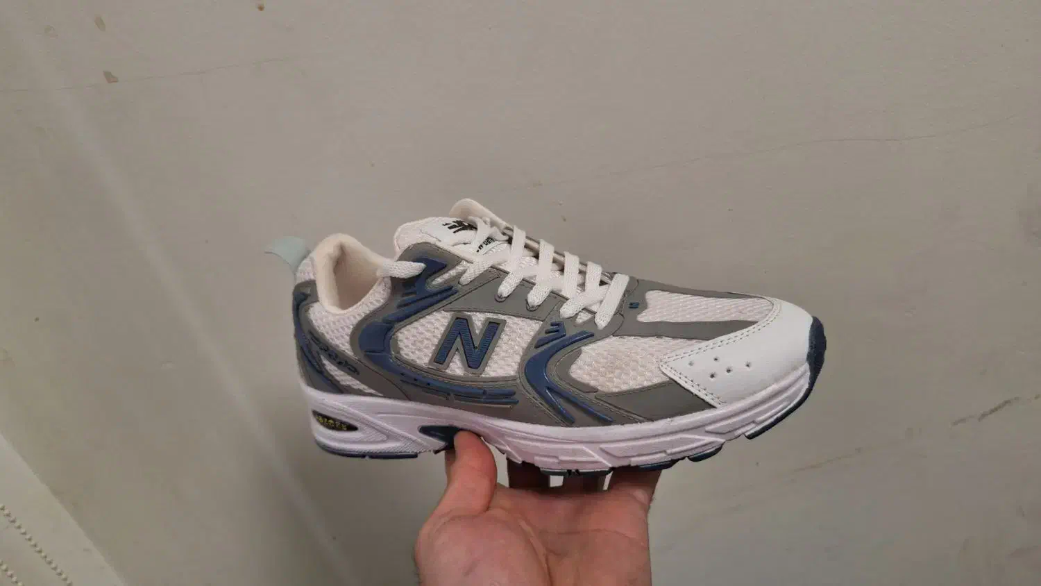 کتونی|کیف، کفش، کمربند|آزادشهر, |دیوار