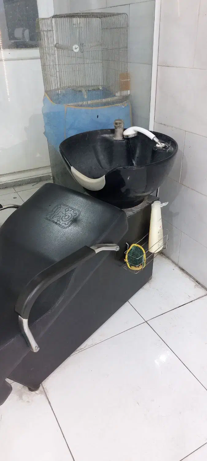 سرشور آرایشگاه|آرایشگاه و سالن‌های زیبایی|یزد, |دیوار